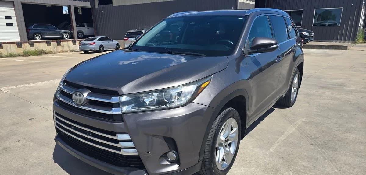 2017 TOYOTA HIGHLANDER Limited 2