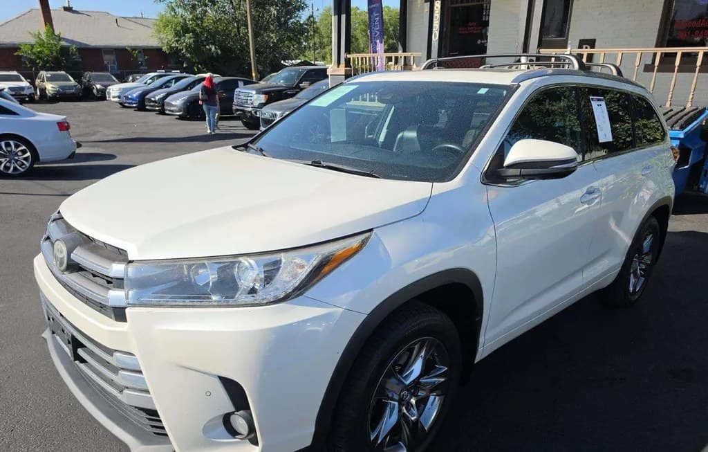 2017 TOYOTA HIGHLANDER LIMITED PLATINUM