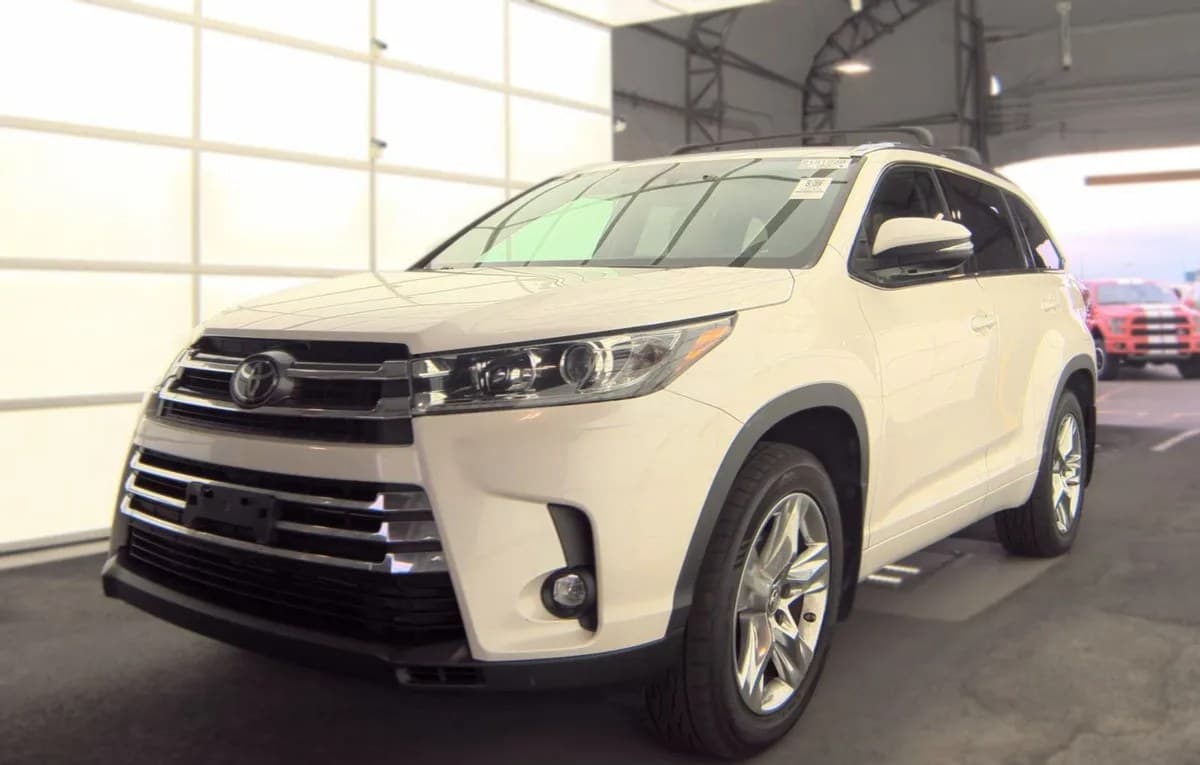 2019 TOYOTA HIGHLANDER Limited 2