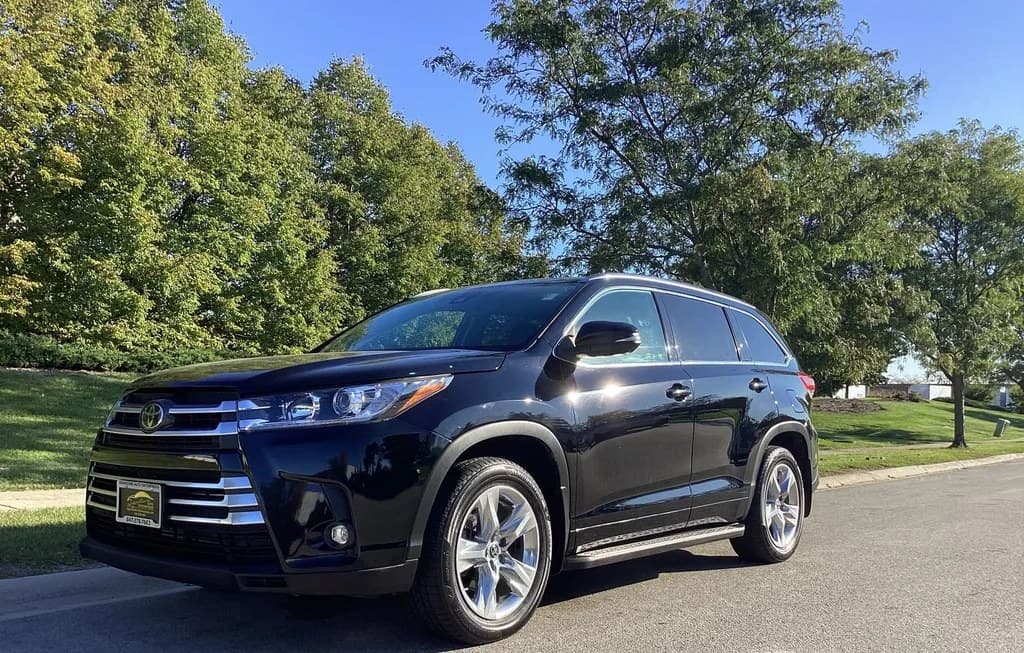 2019 TOYOTA HIGHLANDER LIMITED