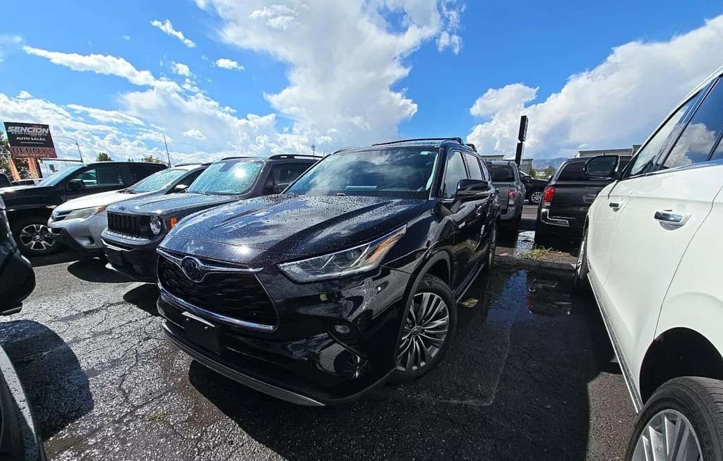 2021 TOYOTA HIGHLANDER HYBRID PLATINUM