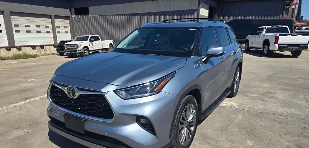2021 TOYOTA HIGHLANDER PLATINUM