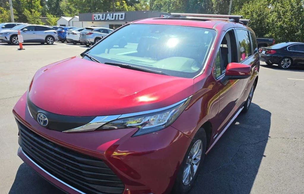 2021 TOYOTA SIENNA XLE 7-PASSENGER 120.5" WB