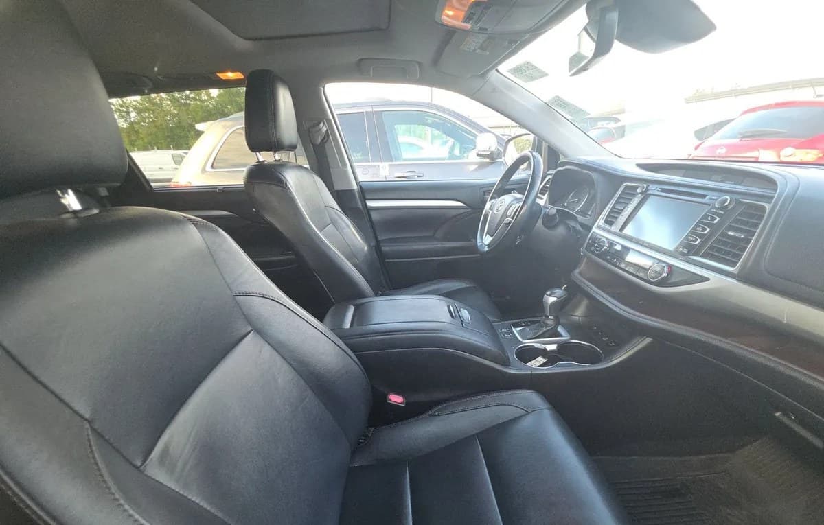 2017 TOYOTA HIGHLANDER XLE 5
