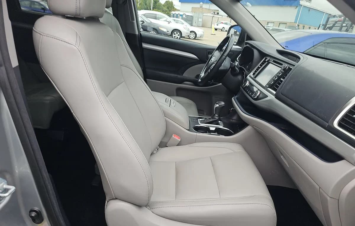 2017 TOYOTA HIGHLANDER XLE 5