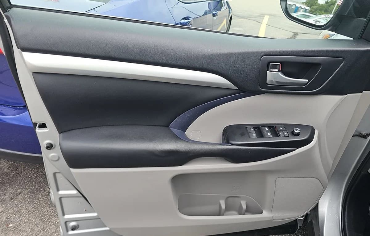 2017 TOYOTA HIGHLANDER XLE 6