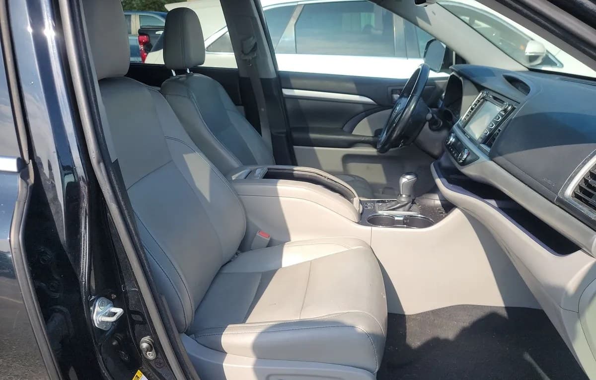 2017 TOYOTA HIGHLANDER XLE 5