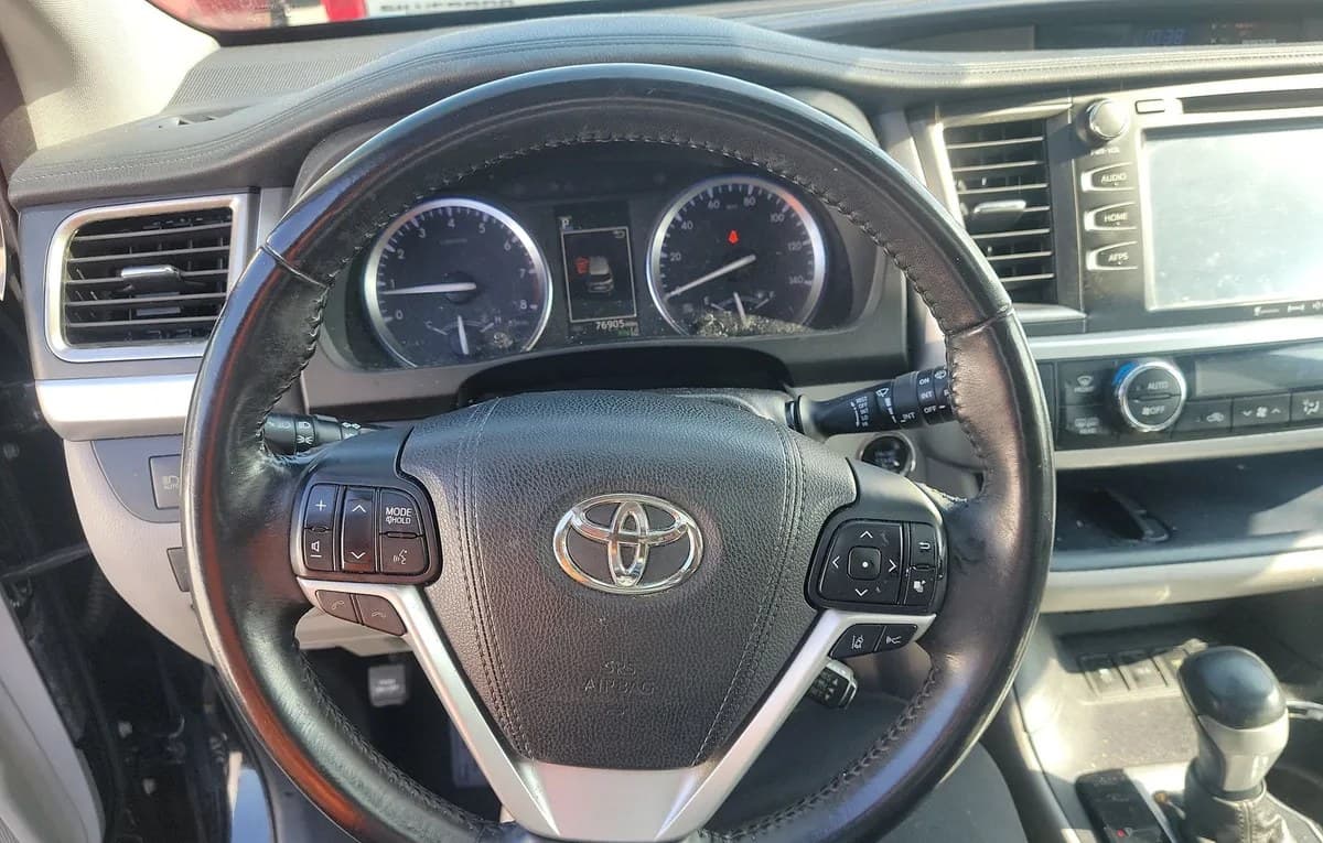 2017 TOYOTA HIGHLANDER XLE 7