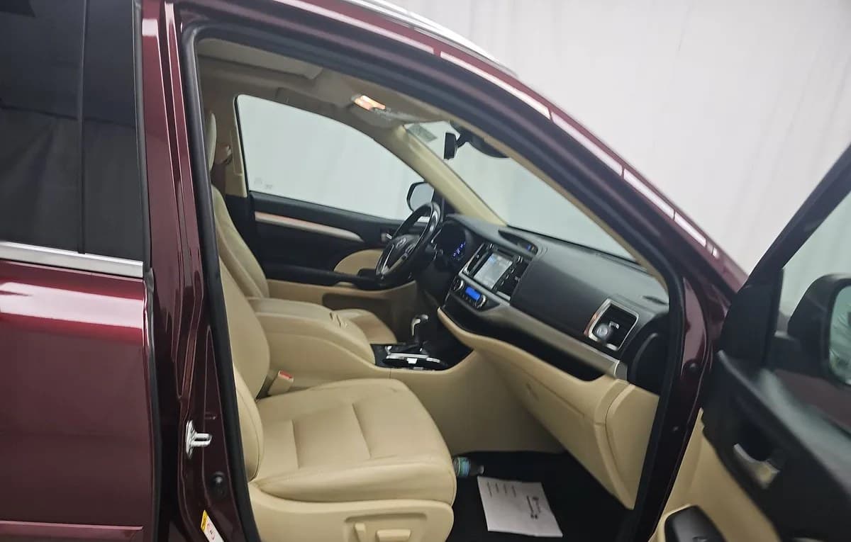 2018 TOYOTA HIGHLANDER XLE 5