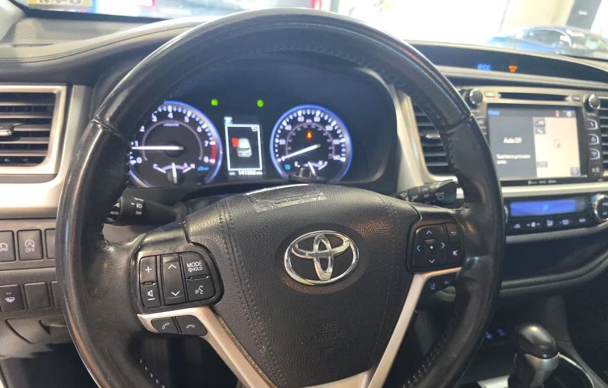 2019 TOYOTA HIGHLANDER SE 7