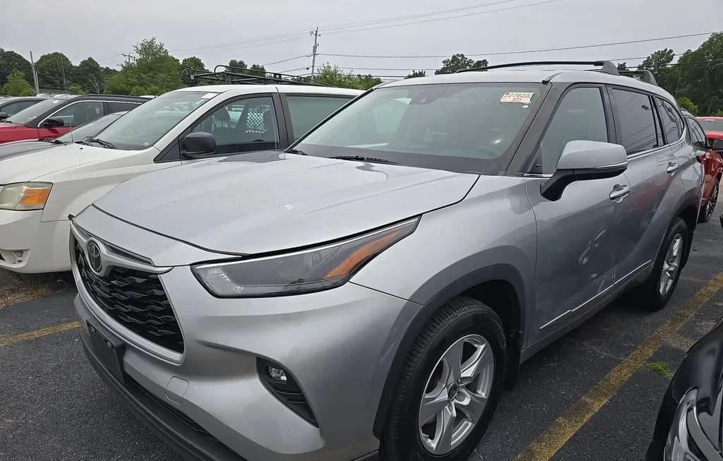 2023 TOYOTA HIGHLANDER LE