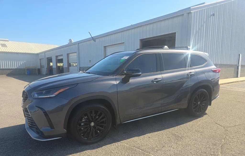 2023 TOYOTA HIGHLANDER XSE