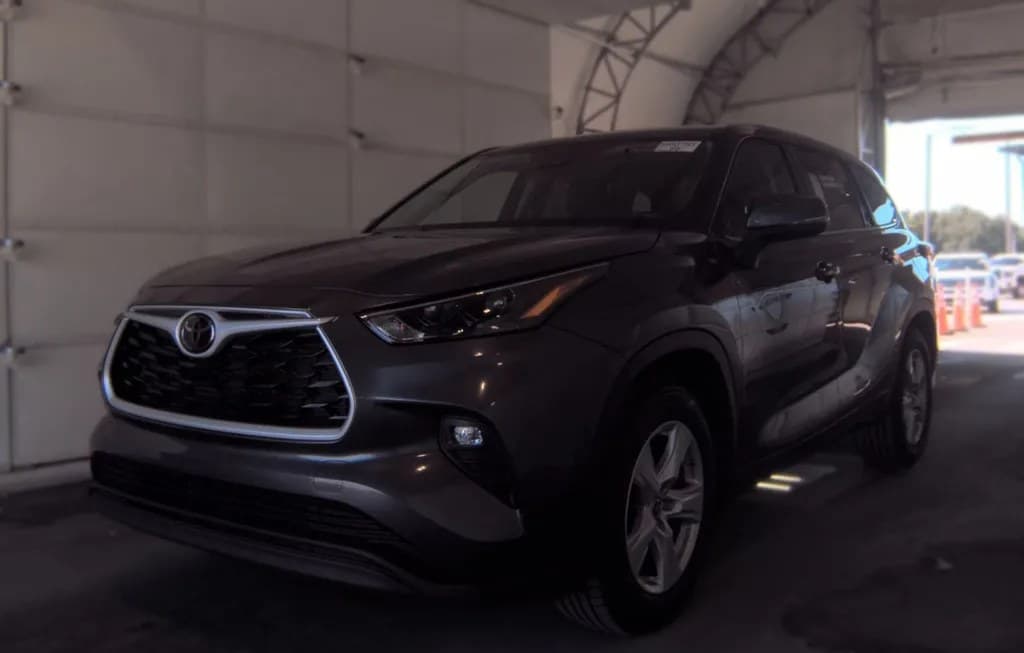 2025 TOYOTA HIGHLANDER LE