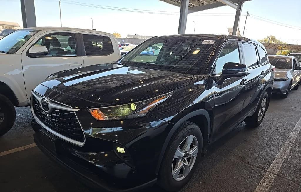 2025 TOYOTA HIGHLANDER LE