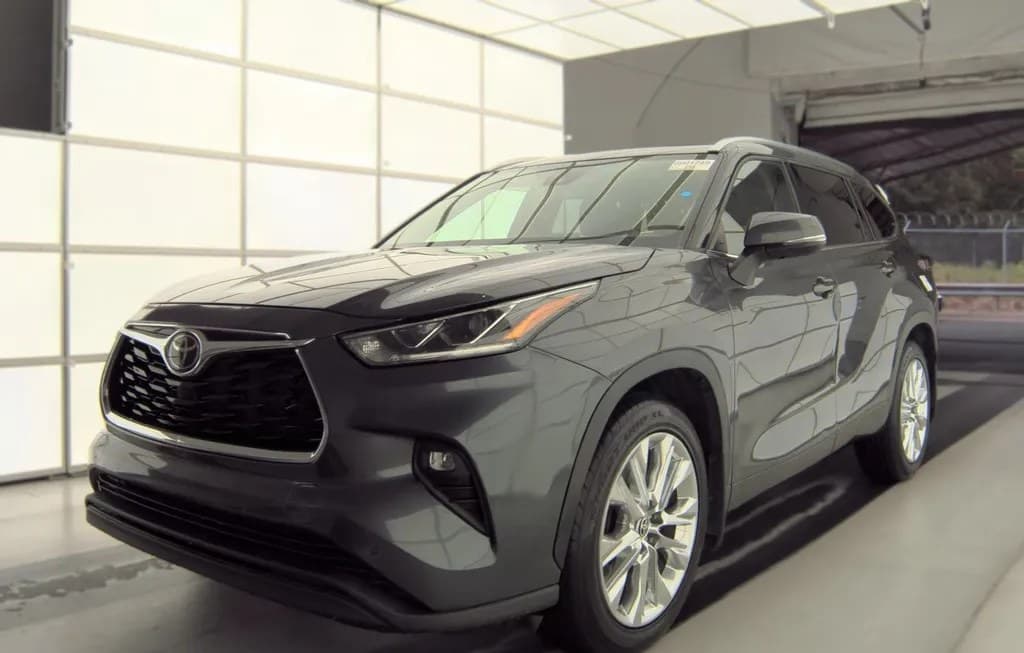 2023 TOYOTA HIGHLANDER LIMITED