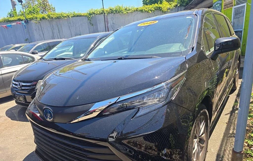 2022 TOYOTA SIENNA LE 8-PASSENGER 120.5" WB