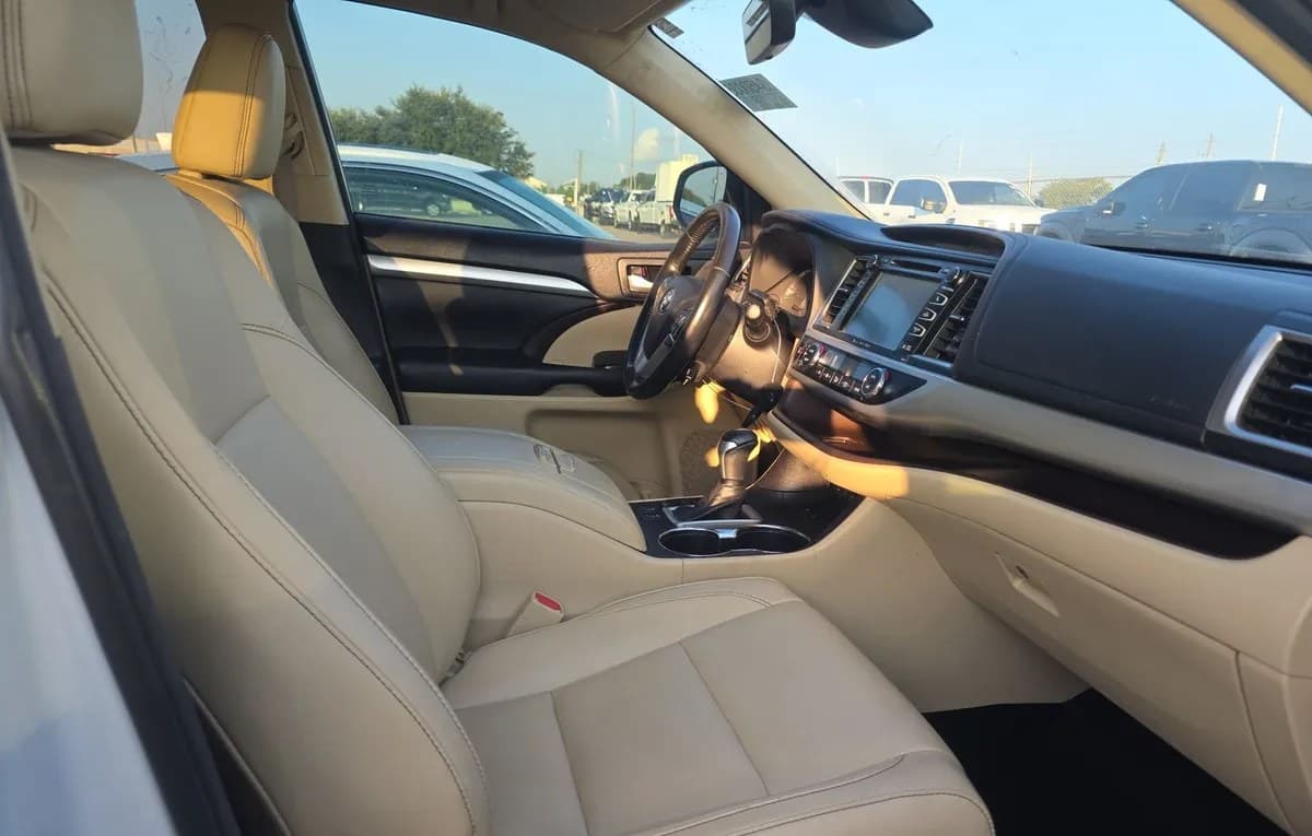 2018 TOYOTA HIGHLANDER XLE 5
