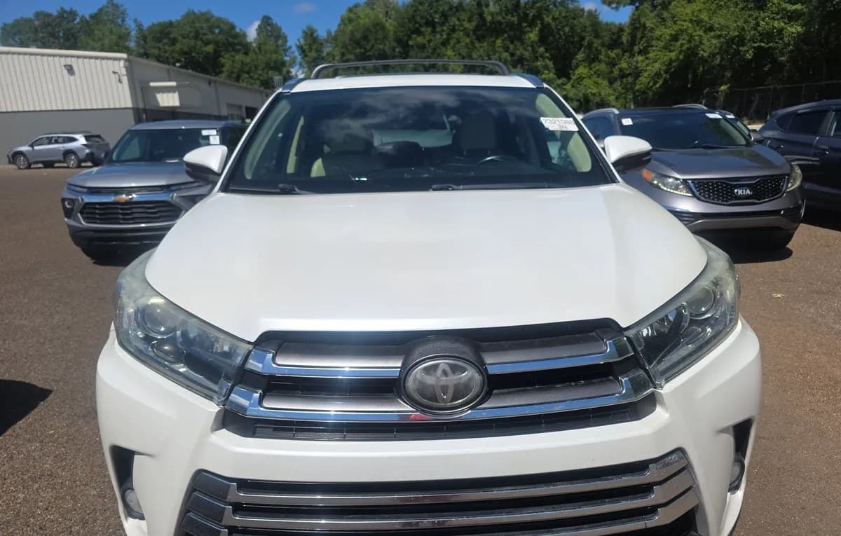 2017 TOYOTA HIGHLANDER Limited 3