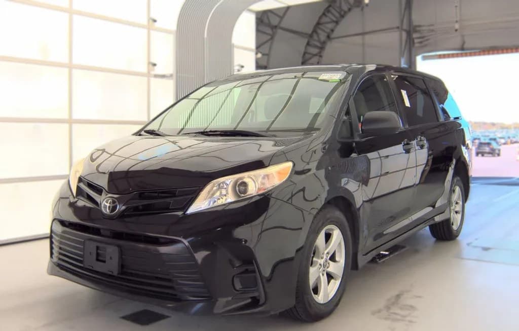 2020 TOYOTA SIENNA L 7-PASSENGER 119.3" WB