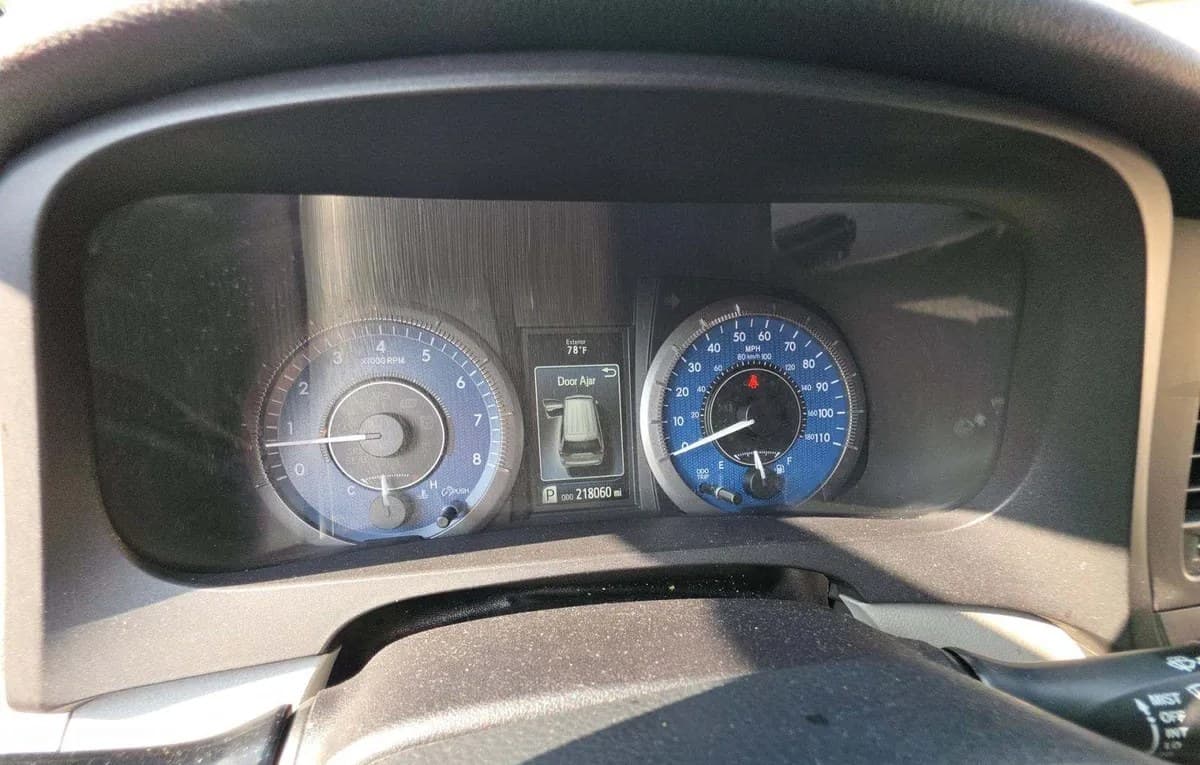 2019 TOYOTA SIENNA L 7-PASSENGER 119.3" WB 6