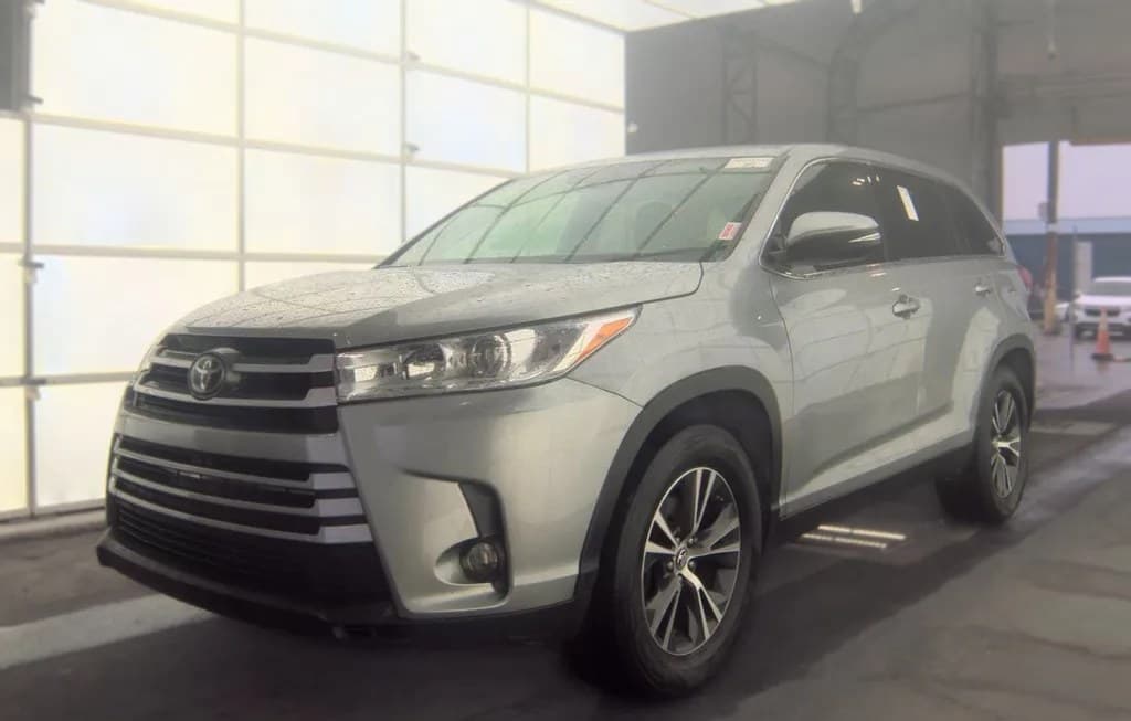 2019 TOYOTA HIGHLANDER LE PLUS