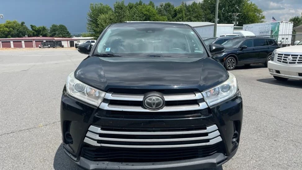2019 TOYOTA HIGHLANDER LE 3
