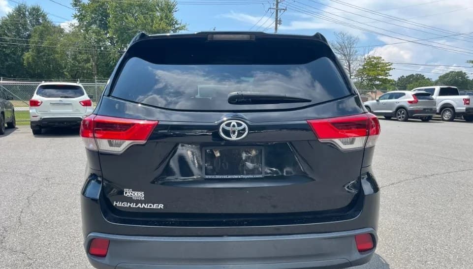 2019 TOYOTA HIGHLANDER LE 5