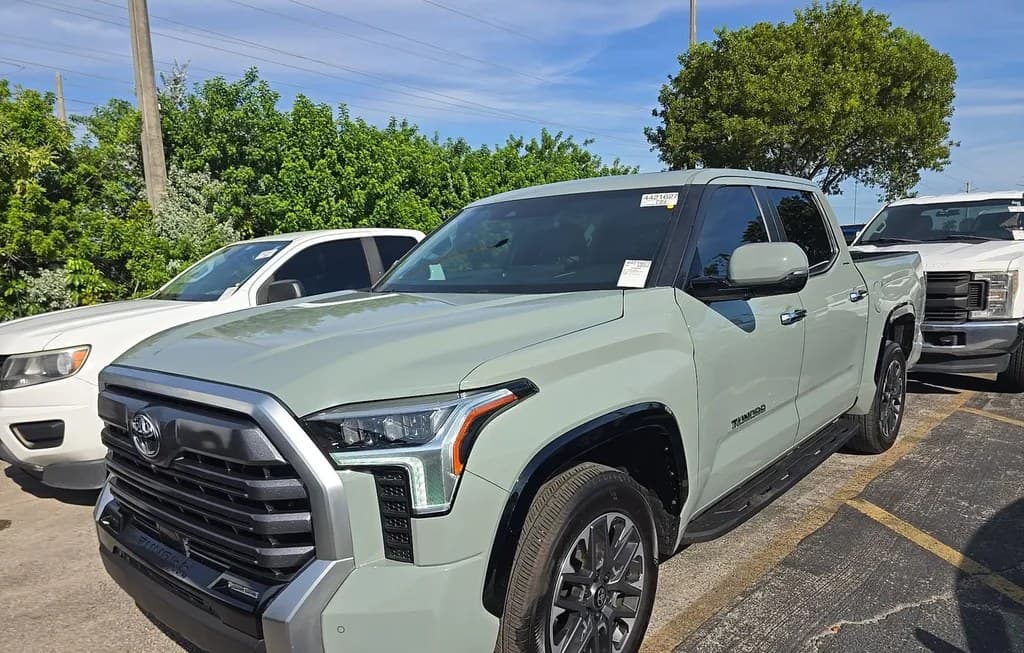2025 TOYOTA TUNDRA LIMITED CREW CAB SHORT BED
