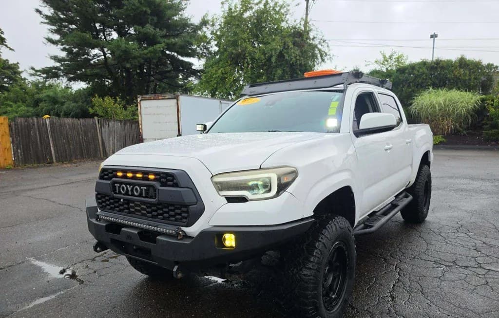 2019 TOYOTA TACOMA SR5 CREW CAB MEDIUM BED