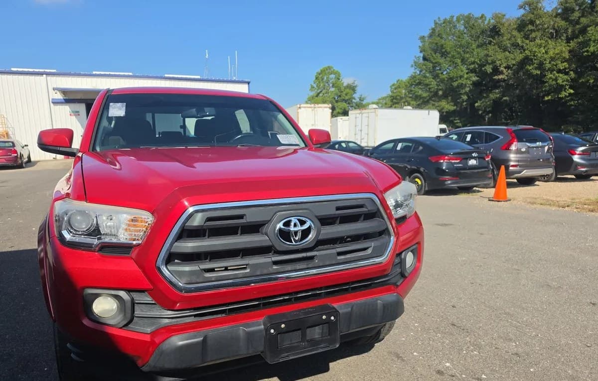 2017 TOYOTA TACOMA SR5 CREW CAB MEDIUM BED 3
