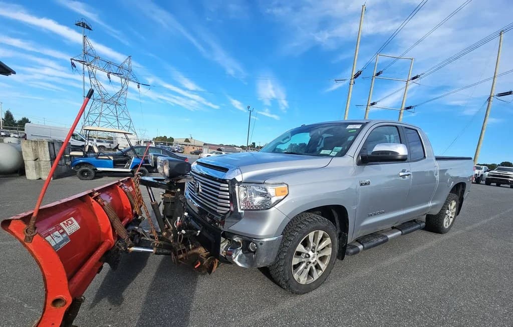 2017 TOYOTA TUNDRA LIMITED EXTENDED CAB MEDIUM BED