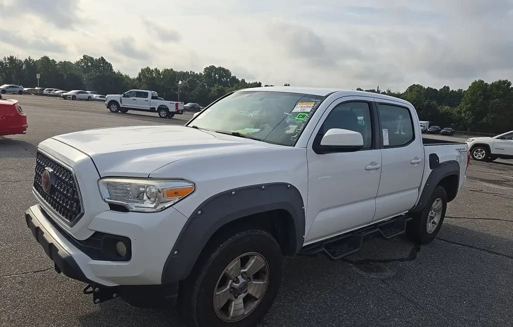 2017 TOYOTA TACOMA SR CREW CAB MEDIUM BED