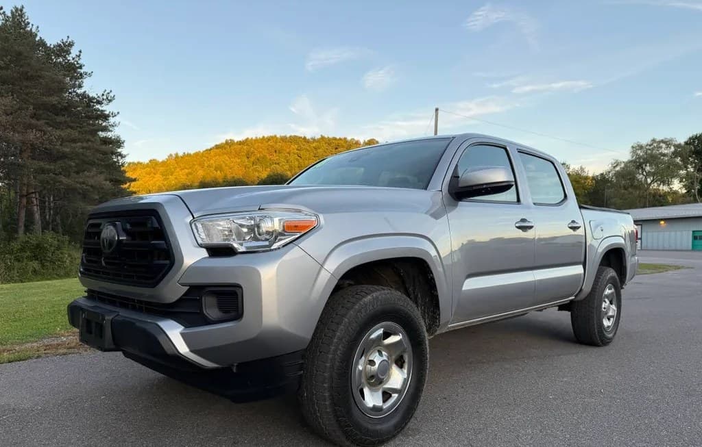 2018 TOYOTA TACOMA SR CREW CAB MEDIUM BED