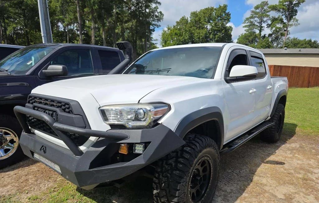2017 TOYOTA TACOMA TRD OFF-ROAD CREW CAB MEDIUM BED