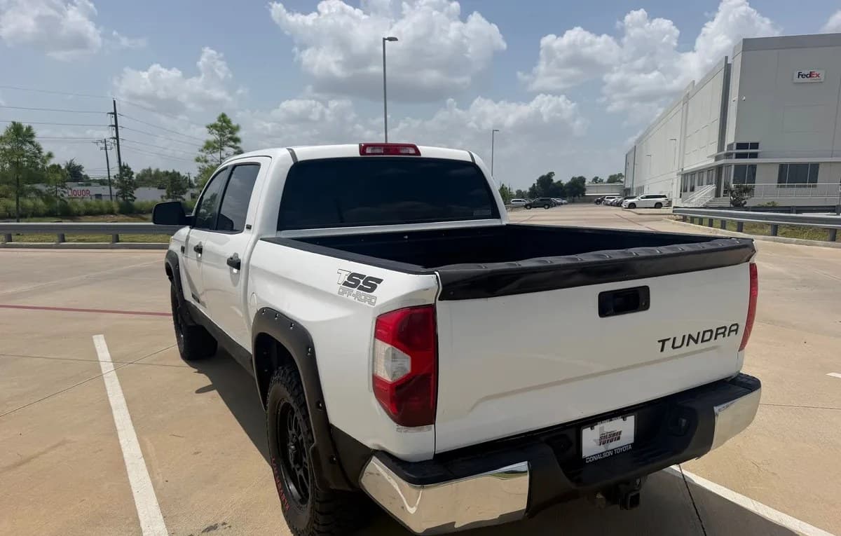 2017 TOYOTA TUNDRA SR5 CREW CAB SHORT BED 6