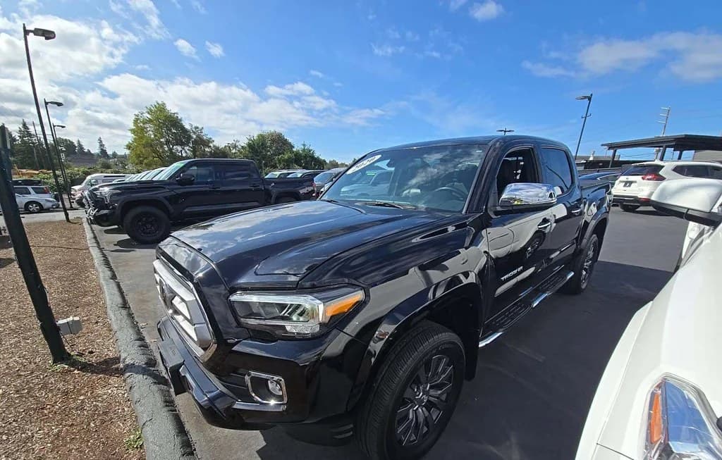 2020 TOYOTA TACOMA LIMITED CREW CAB MEDIUM BED
