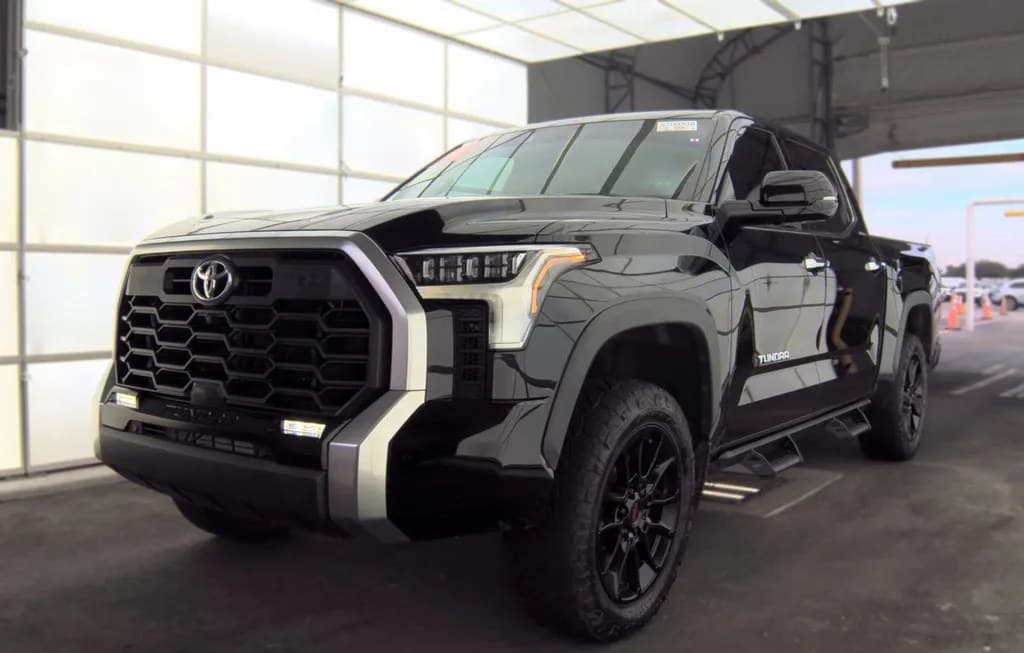 2023 TOYOTA TUNDRA LIMITED CREW CAB SHORT BED