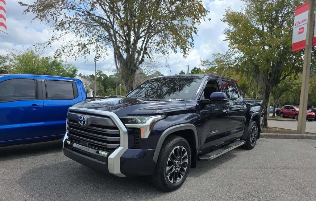 2024 TOYOTA TUNDRA HYBRID LIMITED CREW CAB SHORT BED