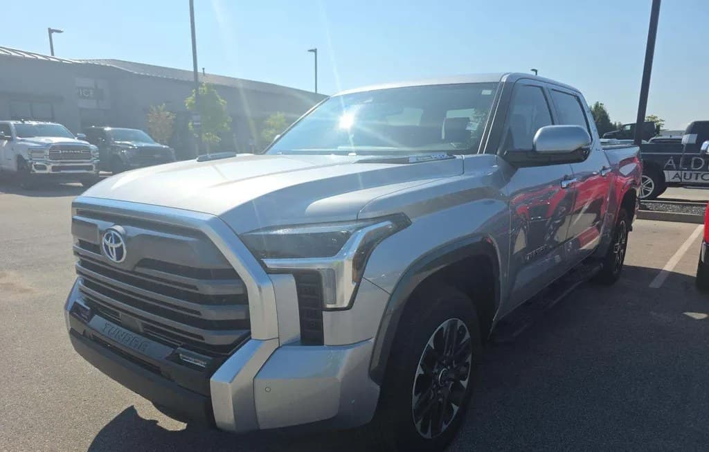2024 TOYOTA TUNDRA HYBRID LIMITED CREW CAB SHORT BED