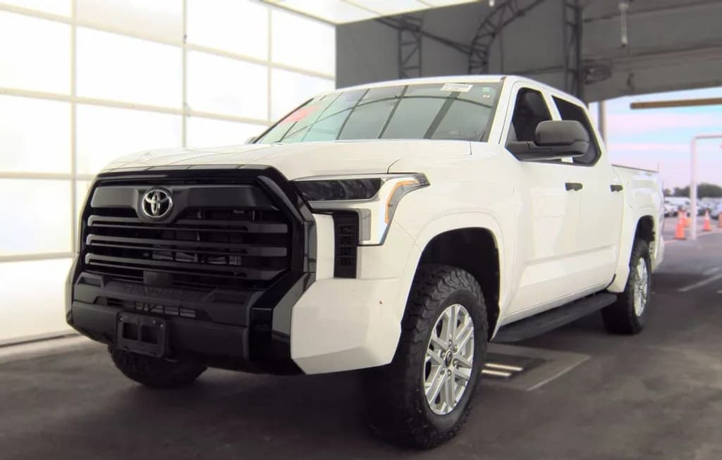2023 TOYOTA TUNDRA SR CREW CAB SHORT BED