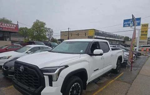 2022 TOYOTA TUNDRA SR5 CREW CAB MEDIUM BED