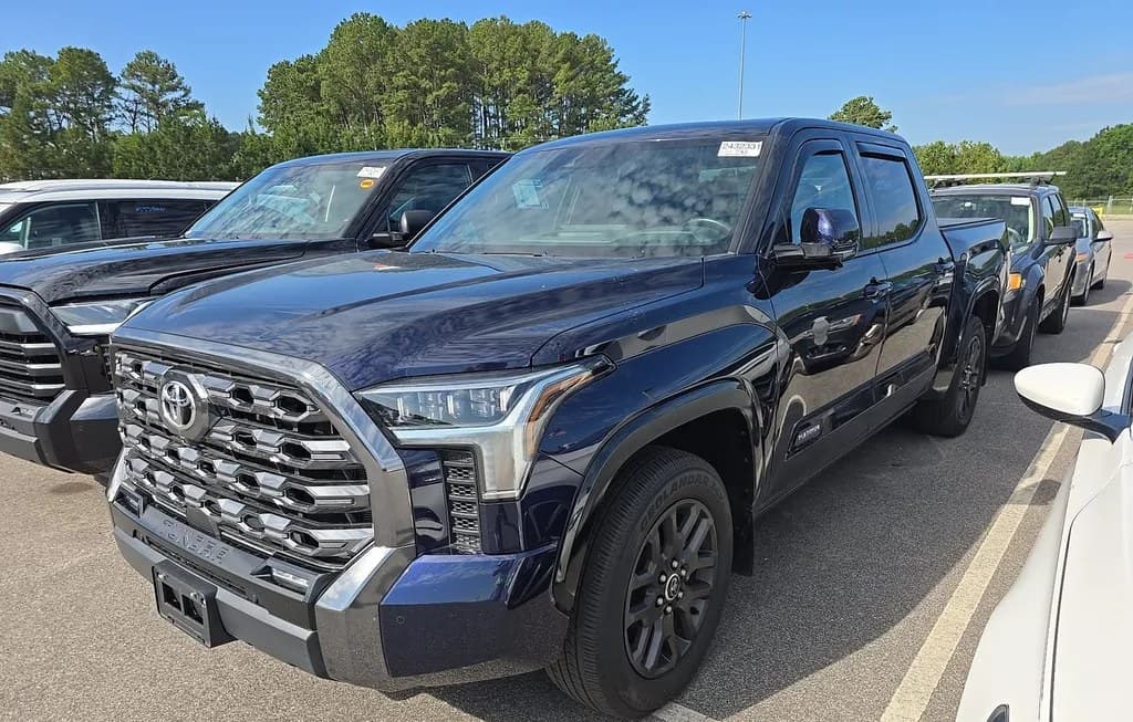 2023 TOYOTA TUNDRA PLATINUM CREW CAB SHORT BED