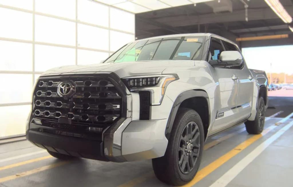 2023 TOYOTA TUNDRA PLATINUM CREW CAB SHORT BED