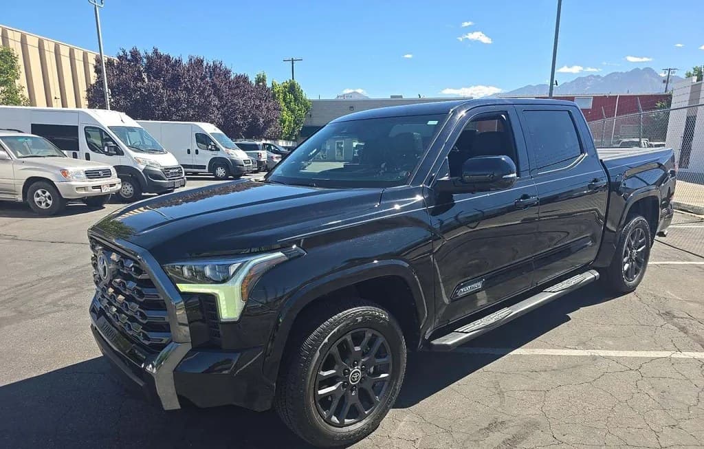 2024 TOYOTA TUNDRA PLATINUM CREW CAB SHORT BED