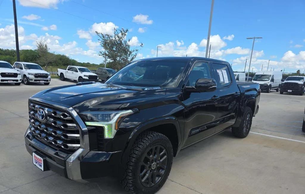 2024 TOYOTA TUNDRA HYBRID PLATINUM CREW CAB SHORT BED