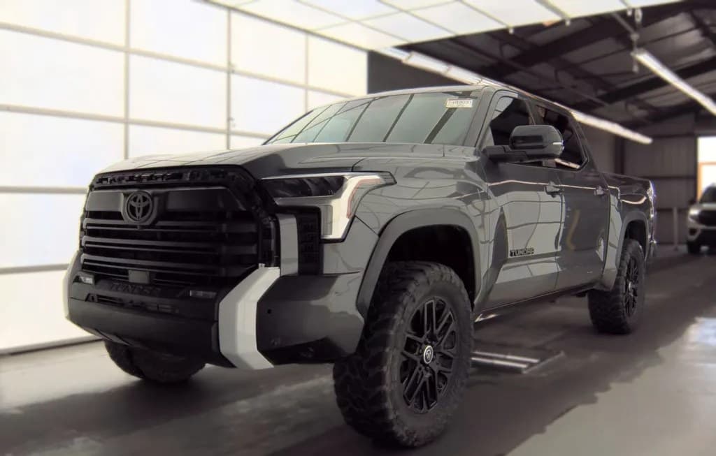 2024 TOYOTA TUNDRA LIMITED CREW CAB SHORT BED