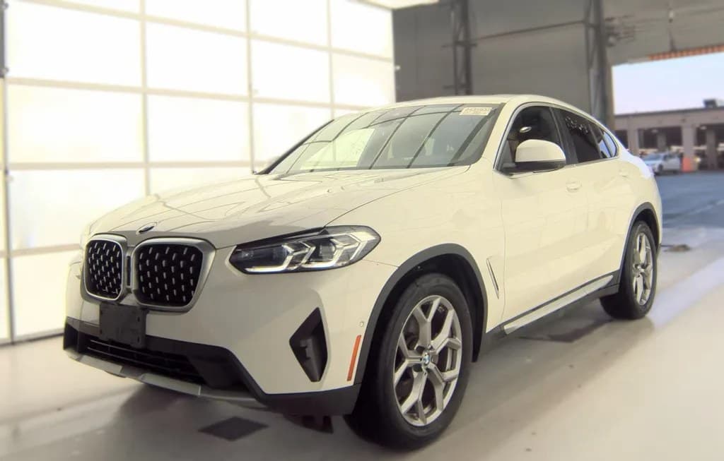 2025 BMW X4 XDRIVE30I
