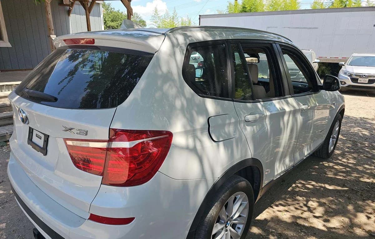 2017 BMW X3 xDrive28i 3