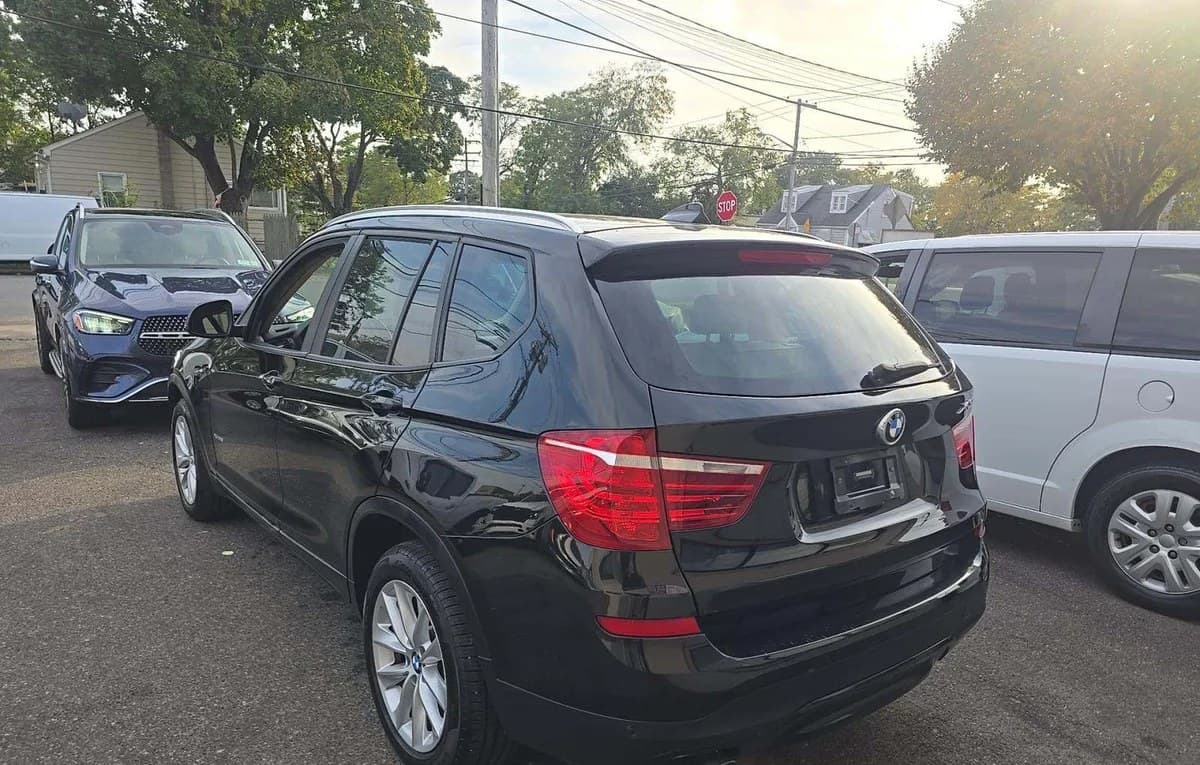 2017 BMW X3 xDrive28i 3