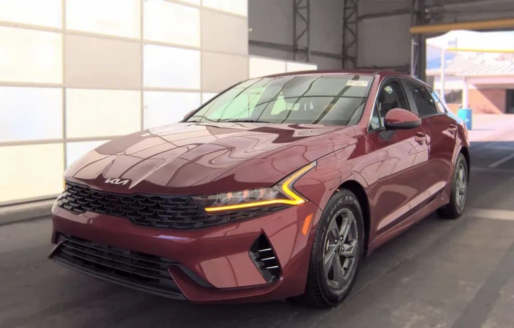 2023 KIA K5 LXS